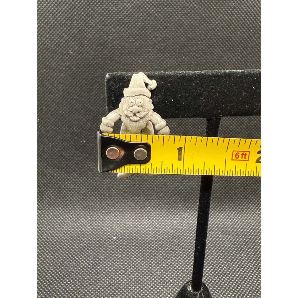 Vintage JJ Jonette Santa Claus Earrings Silver Tone Pewter Christmas Studs - Picture 7 of 7